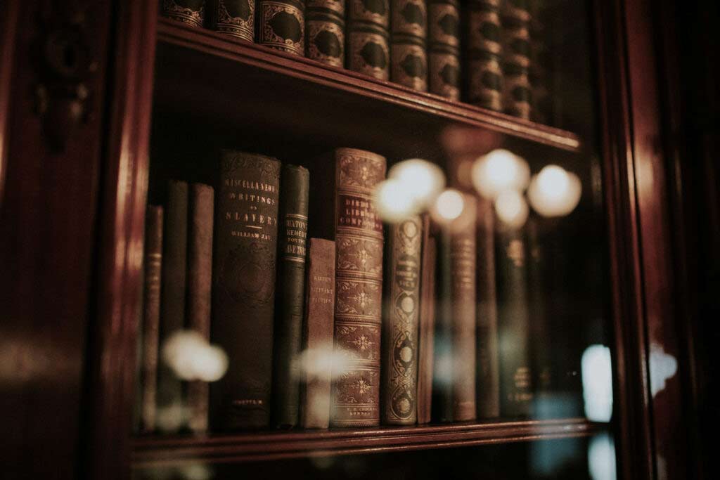 books-1024×683